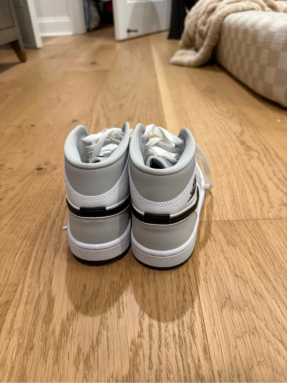 Womens Air Jordan 1 Mid Grey Fog
